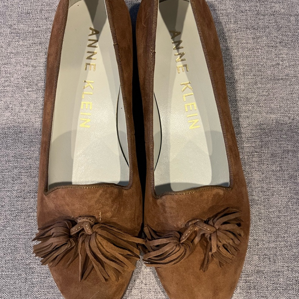 Women’s Anne Klein flats 8.5 M
